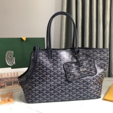 Goyard Pet Bags